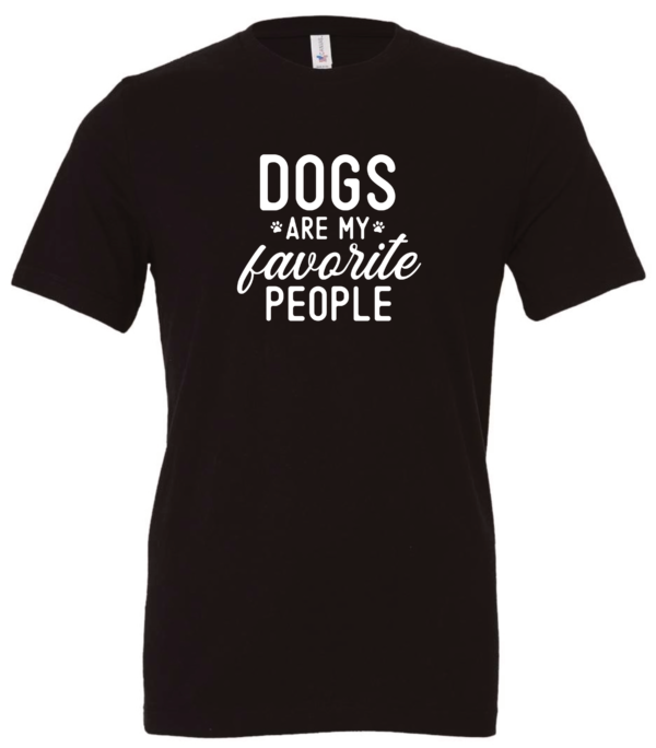 black dog lover t-shirt saying dogs are my favorite people